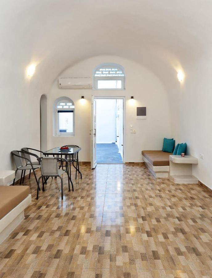 מסאריה Church And Cave - Santorini Private Residences מראה חיצוני תמונה
