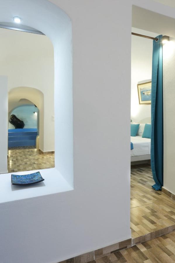 מסאריה Church And Cave - Santorini Private Residences מראה חיצוני תמונה