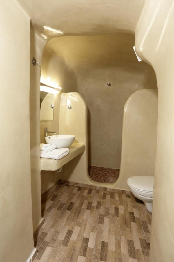 מסאריה Church And Cave - Santorini Private Residences מראה חיצוני תמונה